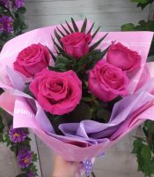 Розовые розы 5шт